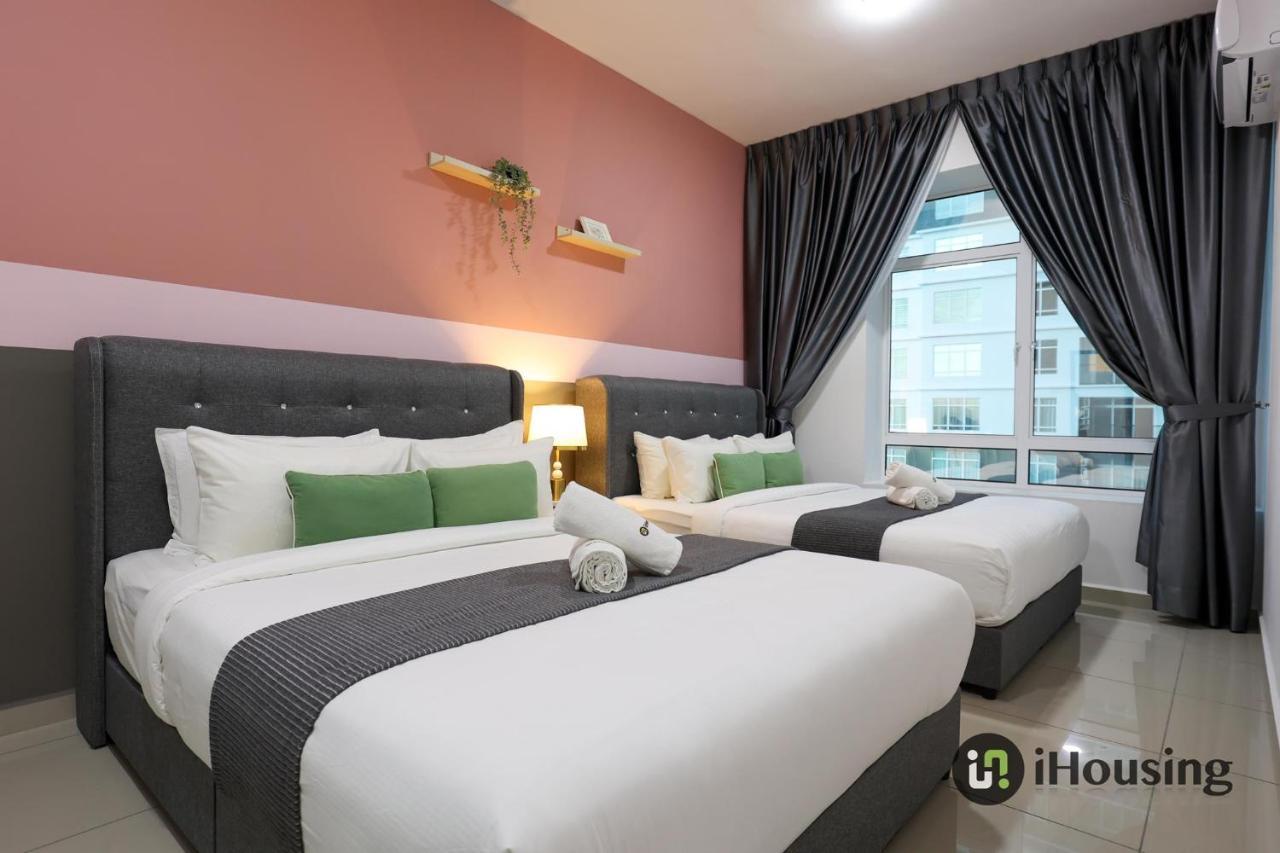 Novo 8 Premium Malacca By I Housing Exteriör bild