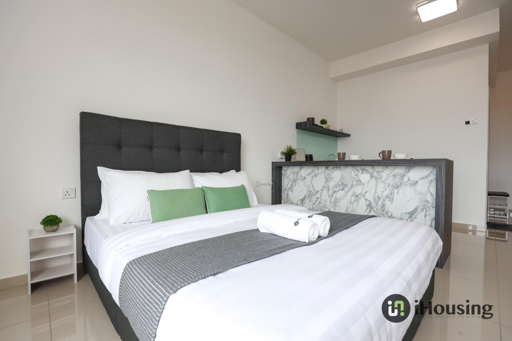 Novo 8 Premium Malacca By I Housing Exteriör bild