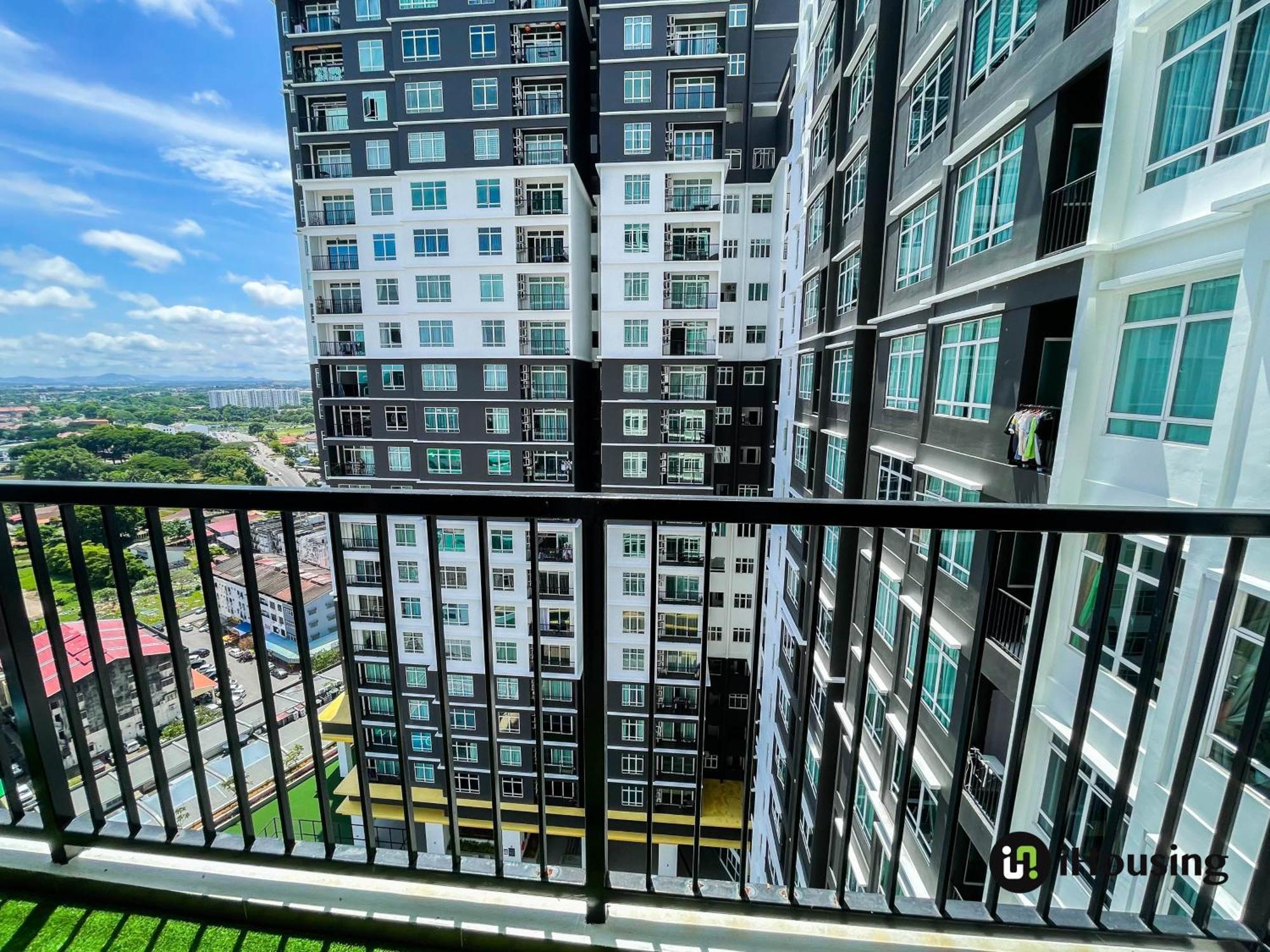 Novo 8 Premium Malacca By I Housing Exteriör bild